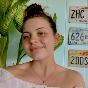 Meet your Posher, Aleta